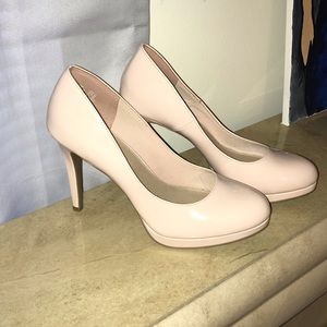Never Worn Payless Fiona Blush Patent Leather Pump